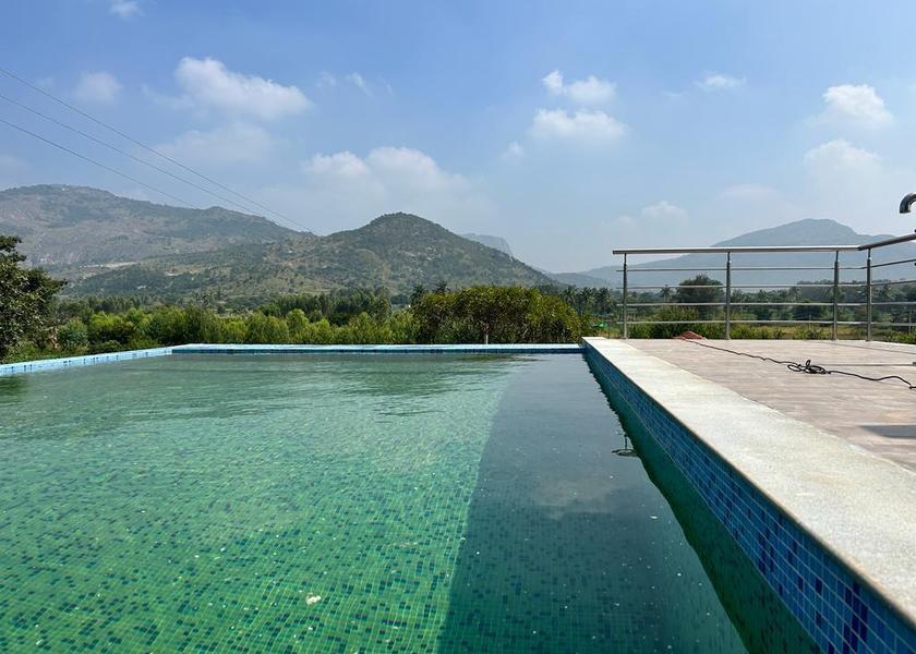 Karnataka Nandi Hills Swimming pool