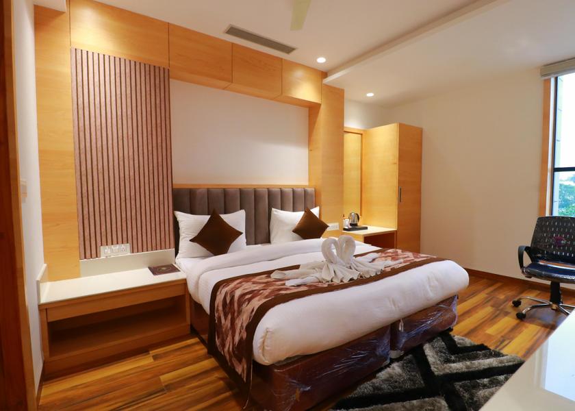 Uttar Pradesh Bareilly Executive Double or Twin