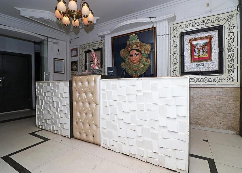 Uttar Pradesh Agra Lobby