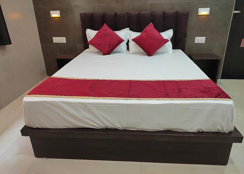 Uttar Pradesh Agra Deluxe Room(Non AC)