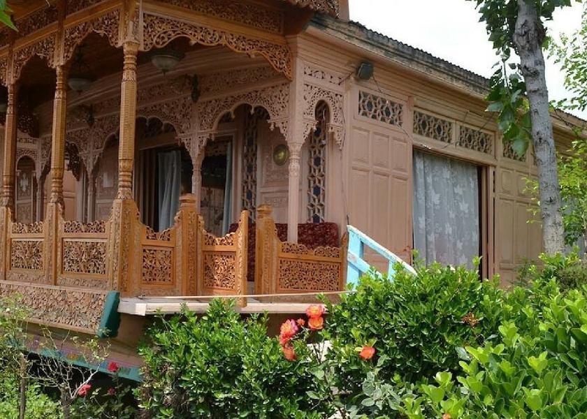 Jammu and Kashmir Srinagar Front of property