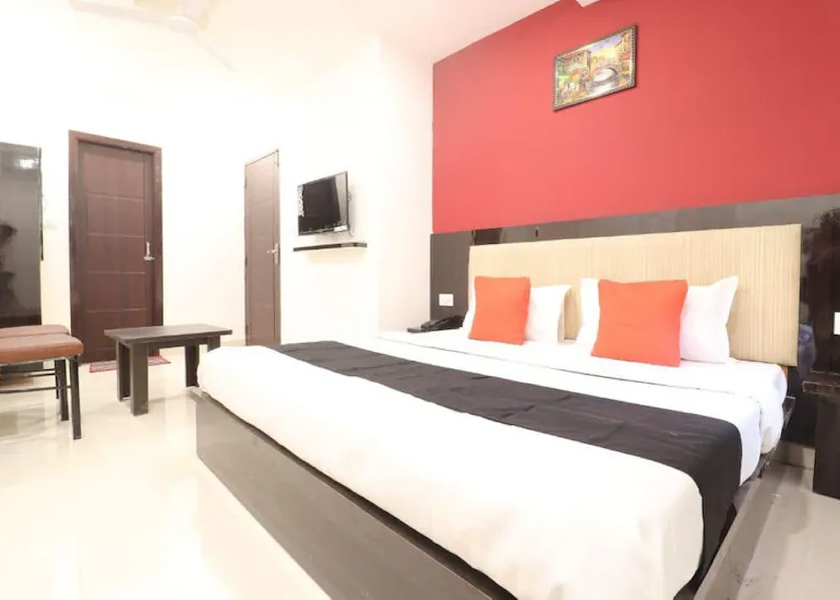 Uttarakhand Haridwar Bedroom