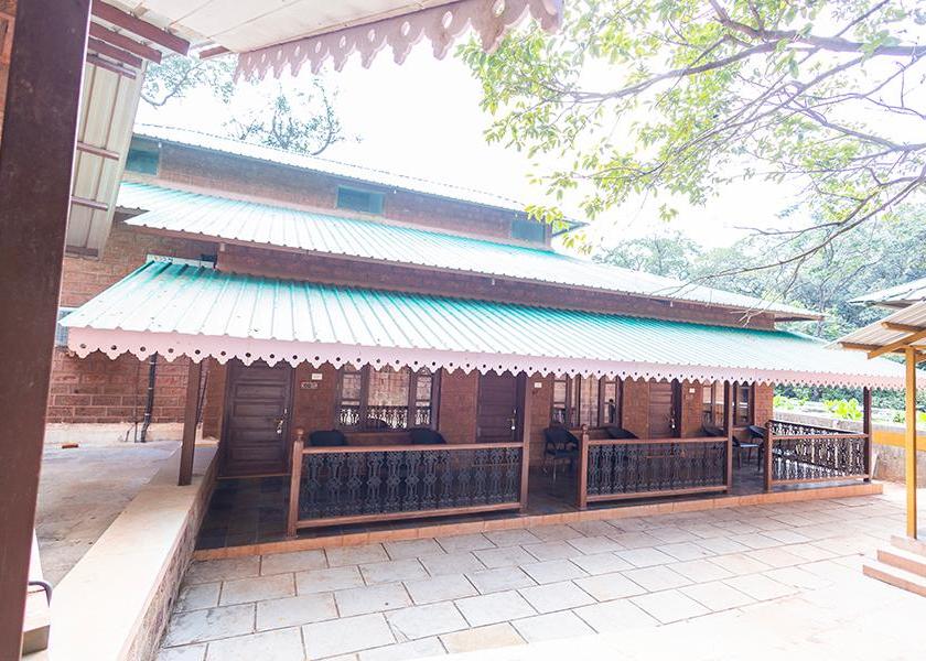Maharashtra Matheran Hotel Exterior