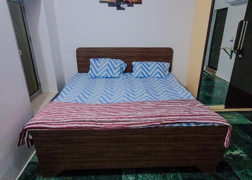 Uttar Pradesh Ayodhya Deluxe Air Conditioning Room 