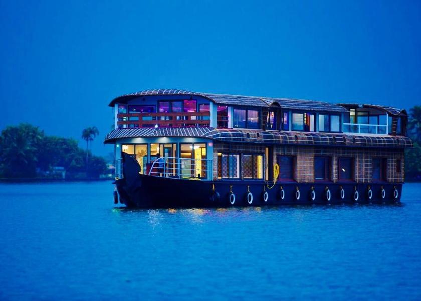 Kerala Alleppey Hotel Exterior
