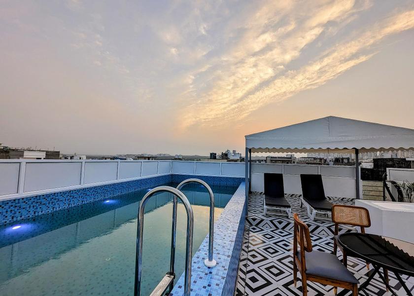 Haryana Faridabad Swimming pool