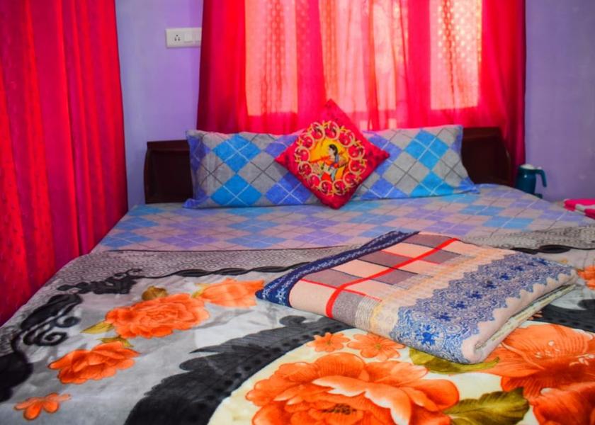 Uttarakhand Almora Super Deluxe Double Room