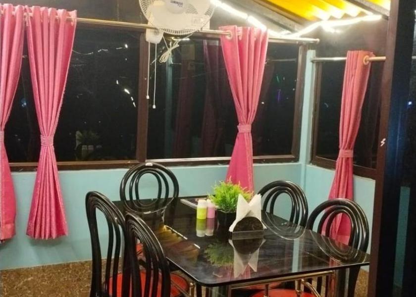 West Bengal Raipur Food & Dining