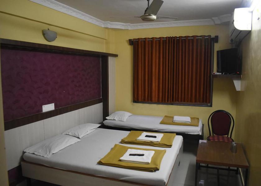 Maharashtra Shirdi Standard Triple Room