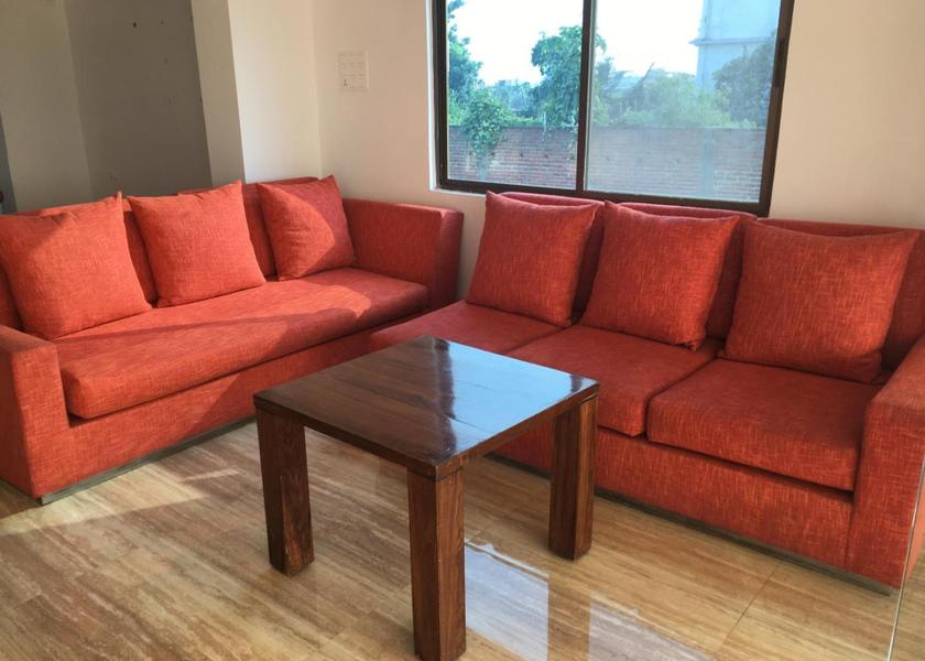 Bihar Bodh Gaya Shared lounge/TV area