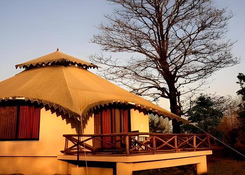 Madhya Pradesh Kanha Exterior view