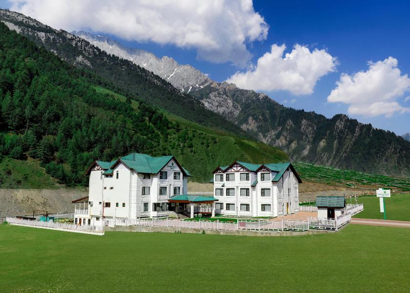 Jammu and Kashmir Sonamarg Hotel View