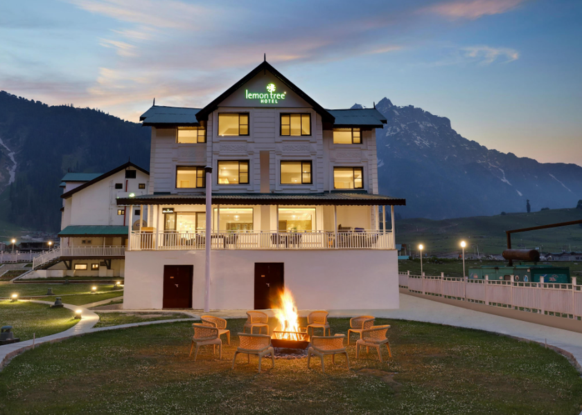 Jammu and Kashmir Sonamarg Hotel Exterior