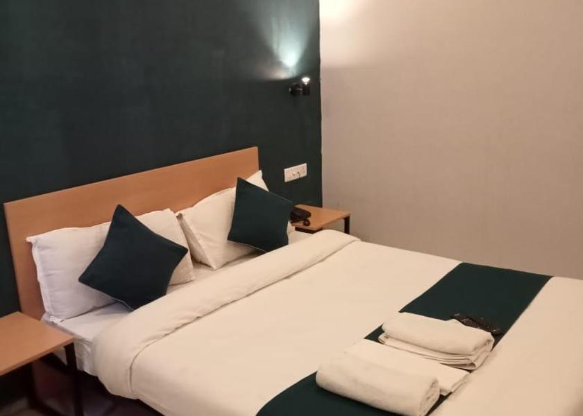 Gujarat Vadodara Bedroom