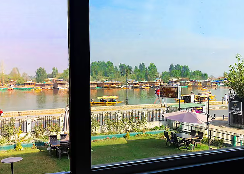 Jammu and Kashmir Srinagar Hotel View