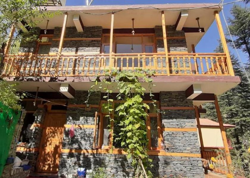 Himachal Pradesh Jibhi Exterior view
