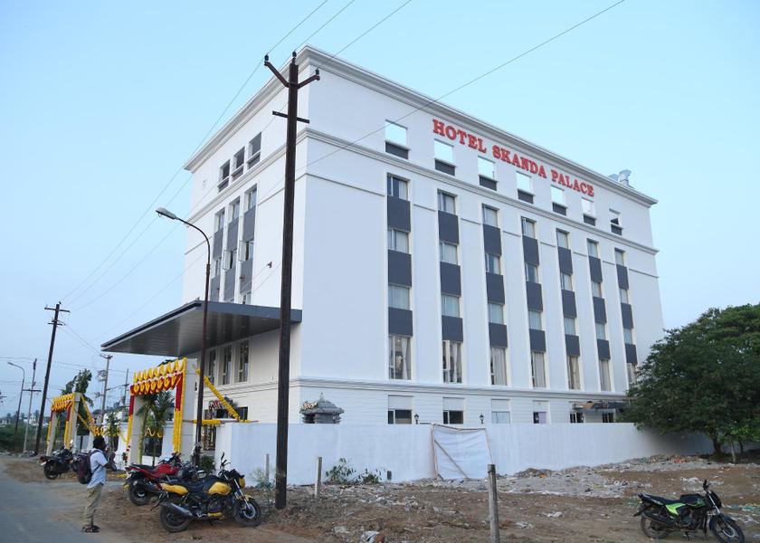 Tamil Nadu Thiruttani Exterior view