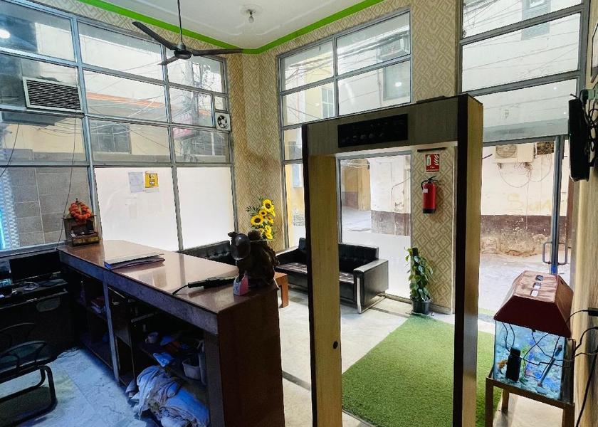 Delhi Delhi Public Areas