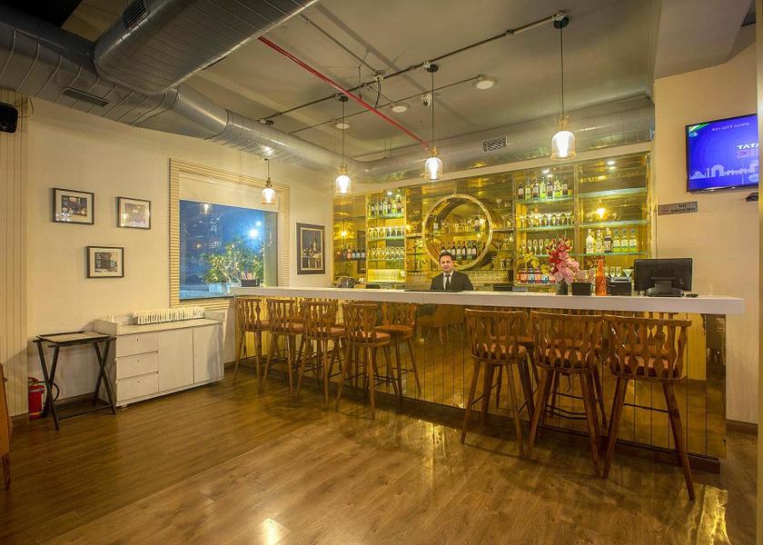 Delhi Delhi Bar
