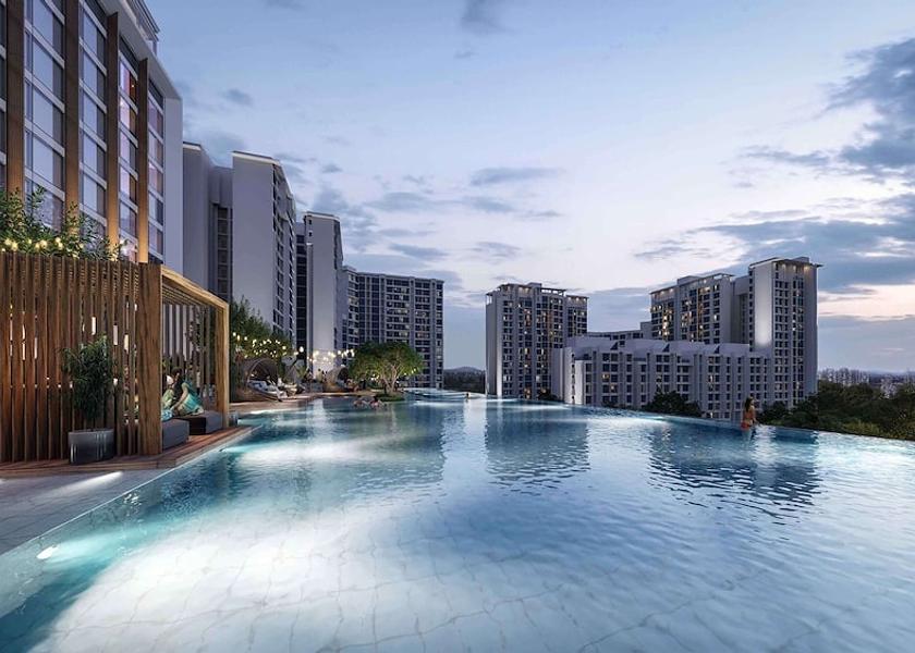 Maharashtra Mumbai Infinity pool