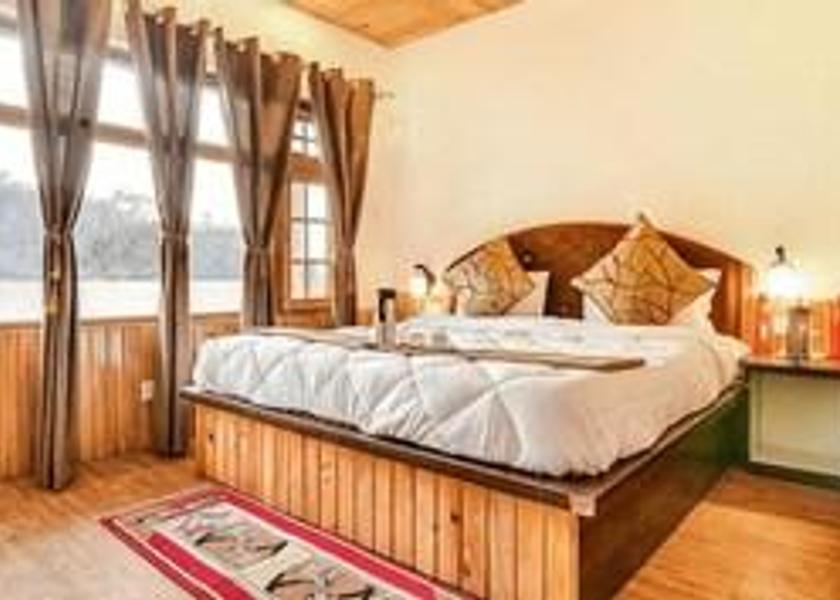 Uttarakhand Ranikhet Guestroom