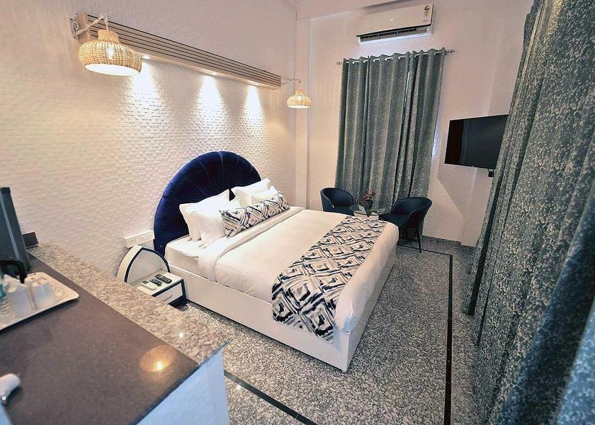 Uttarakhand Rishikesh Food & Dining