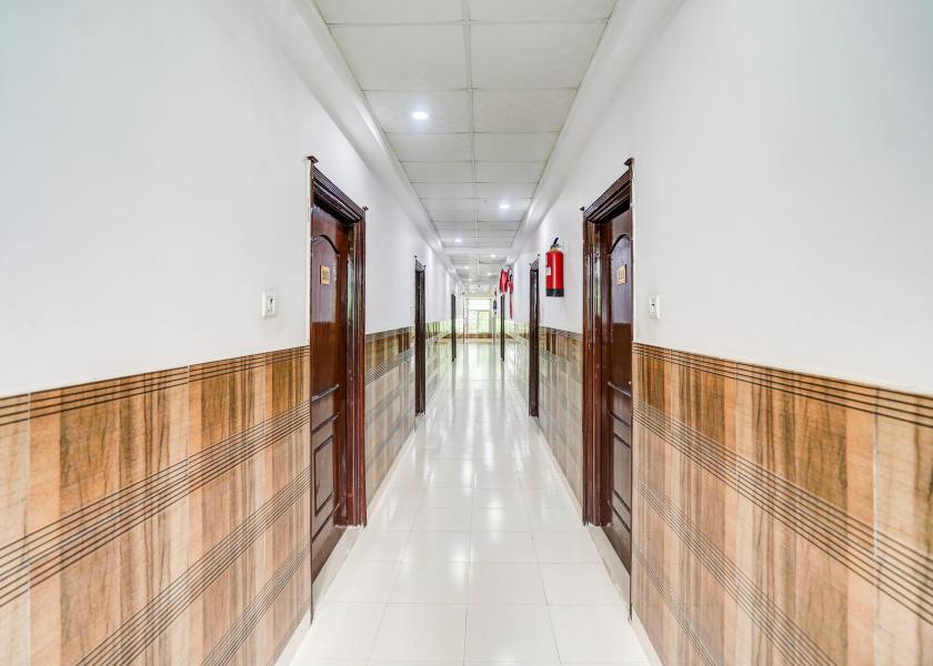 Uttar Pradesh Lucknow Public Areas