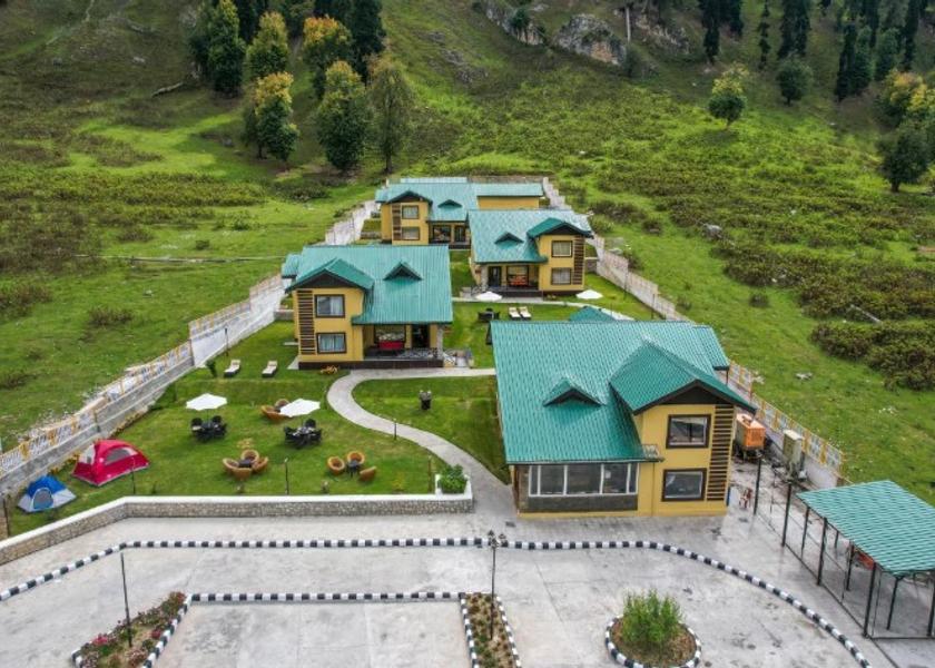 Jammu and Kashmir Sonamarg Hotel View