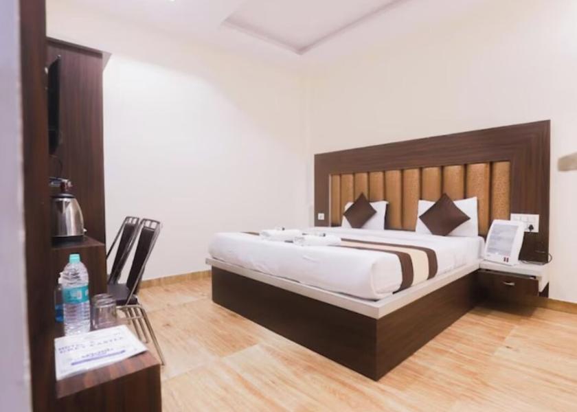 Uttar Pradesh Ayodhya Triple Room Air Conditioning