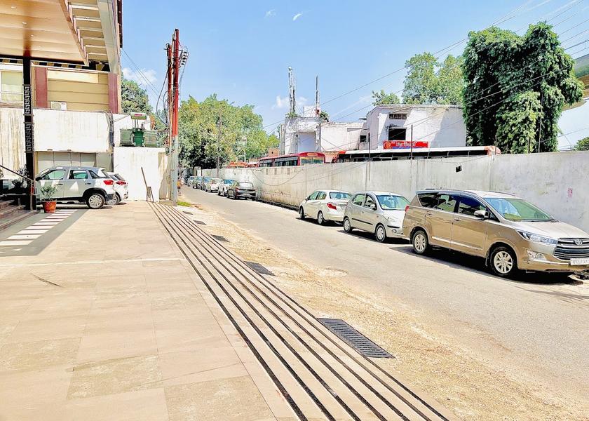Uttar Pradesh Lucknow Hotel Exterior