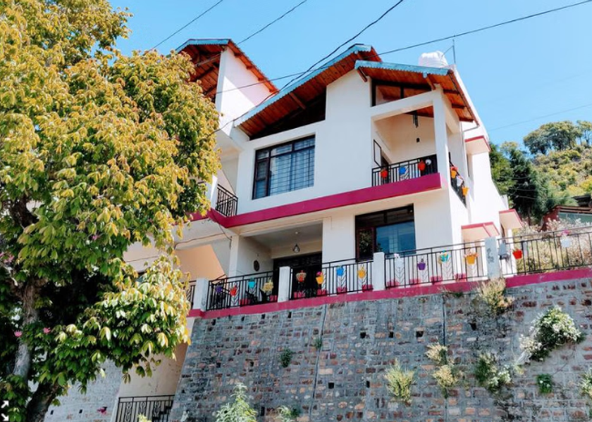 Uttarakhand Ranikhet Hotel Exterior