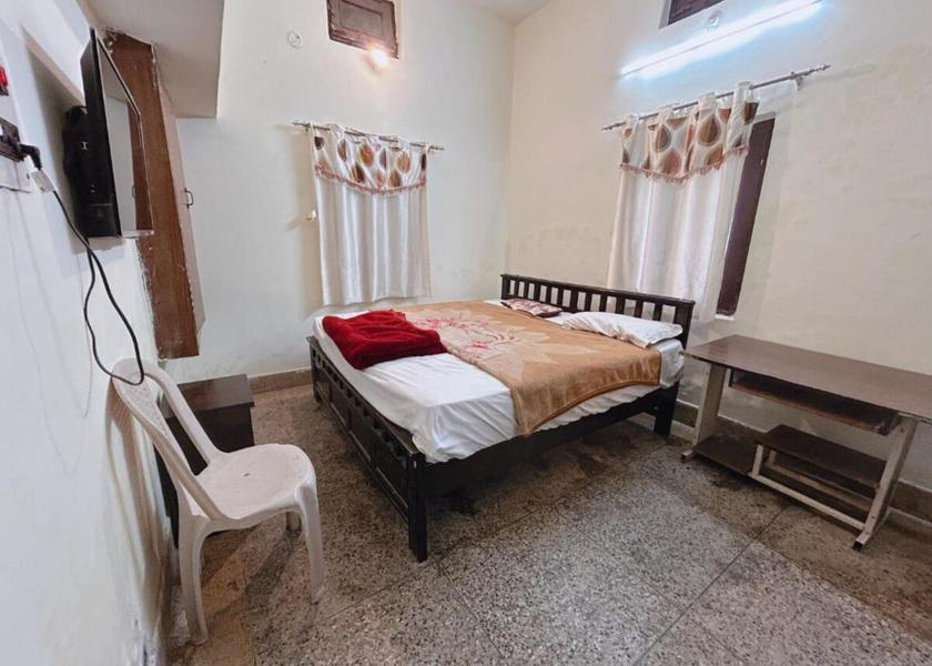 Uttarakhand Haldwani Dormitory Room - Female Only