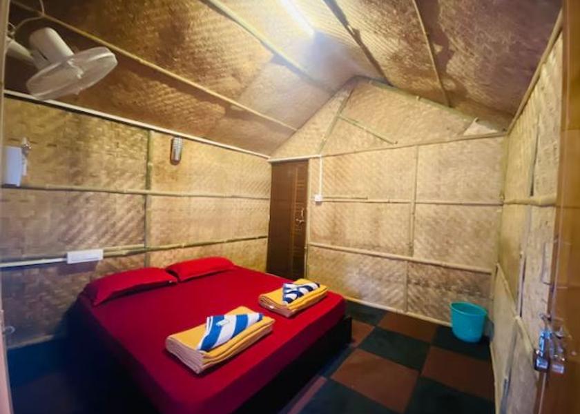 Karnataka Gokarna Deluxe AC Room