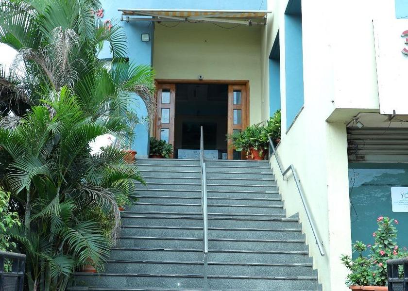 Maharashtra Latur Hotel Exterior
