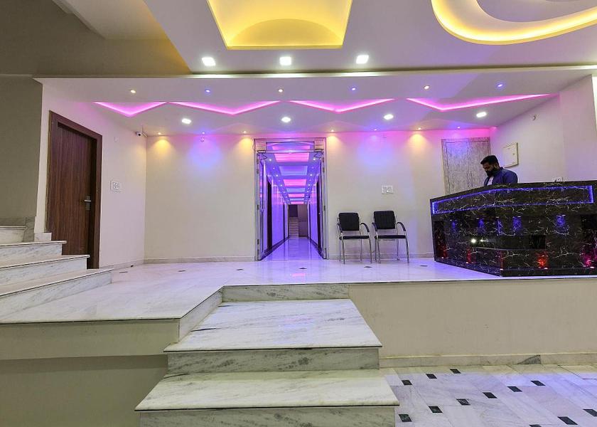 Uttar Pradesh Agra Lobby