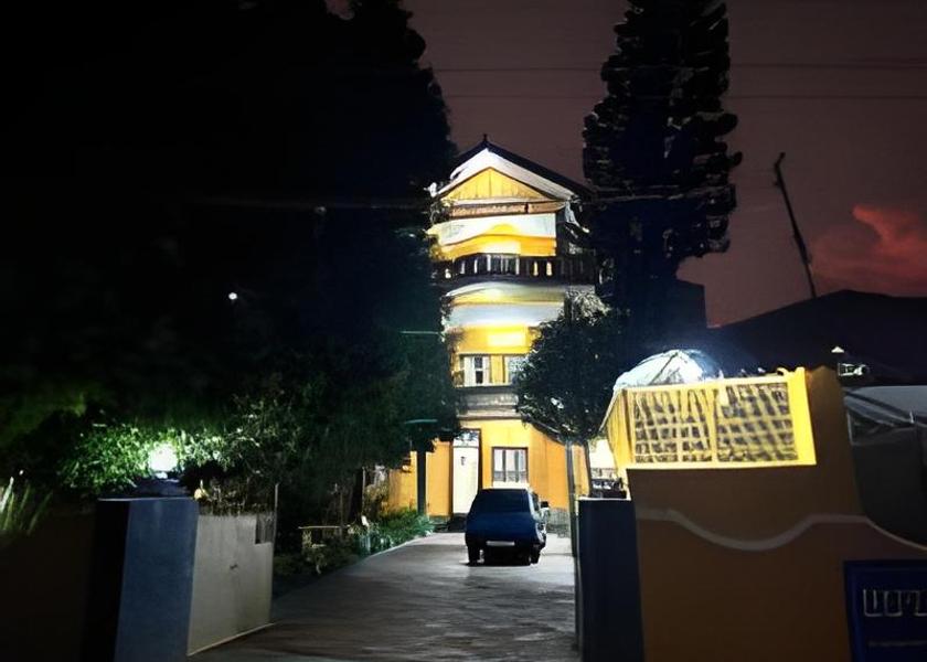 Tamil Nadu Courtrallam Hotel Exterior