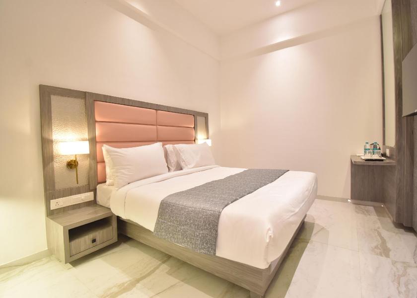 Maharashtra Thane Super Deluxe Room