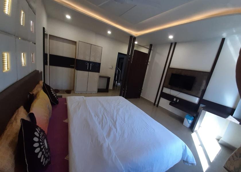 Gujarat Bhuj Suite Room