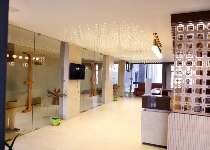 Gujarat Kadi Shared lounge/TV area
