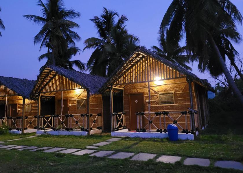 Karnataka Hampi Hotel Exterior