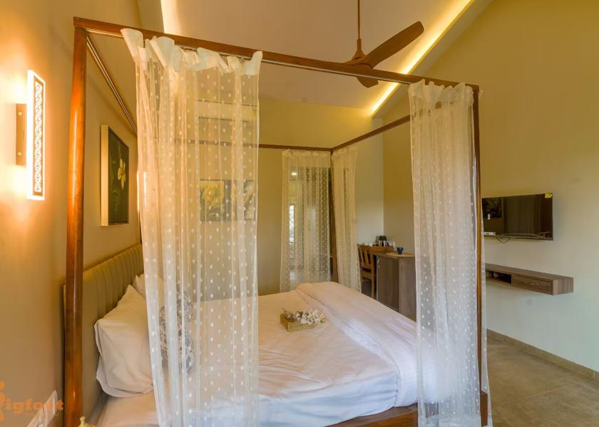 Maharashtra Alibaug Room with Bathtub - Accessible