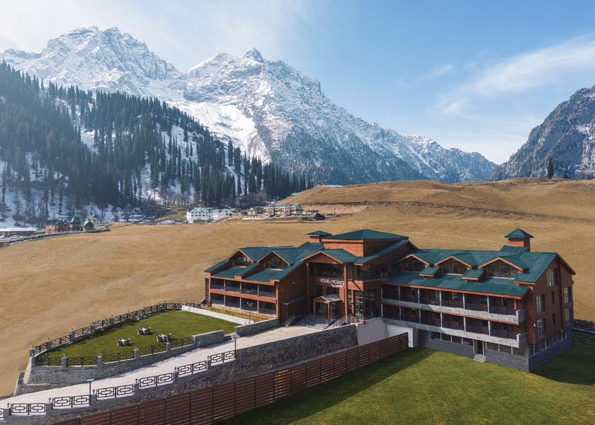 Jammu and Kashmir Sonamarg Hotel View, Exterior Afternoon