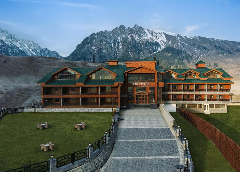 Jammu and Kashmir Sonamarg Hotel View, Exterior Dawn