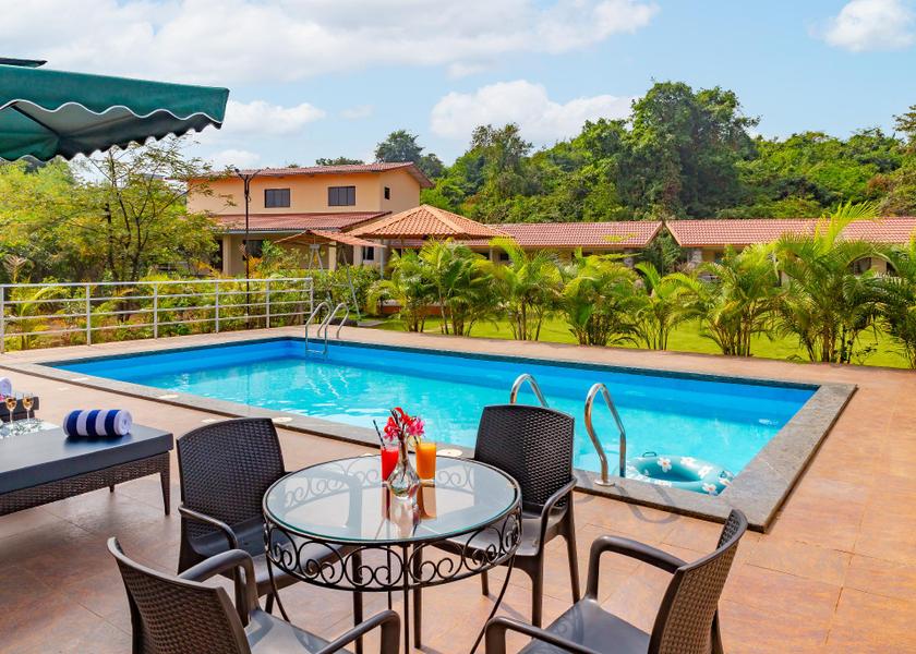 Maharashtra Lonavala Swimming pool