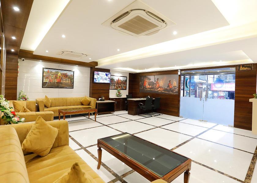 Uttar Pradesh Varanasi Exterior view