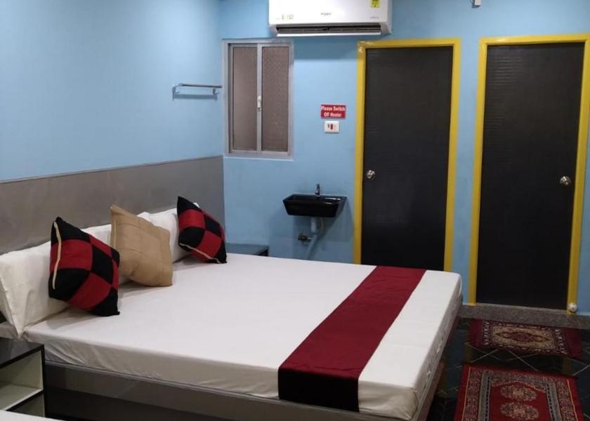 Tamil Nadu Kanchipuram Family Room