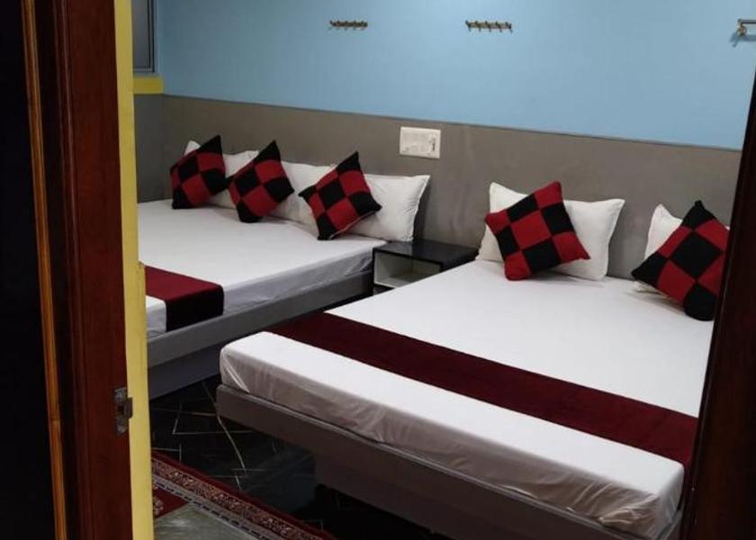 Tamil Nadu Kanchipuram Family Room