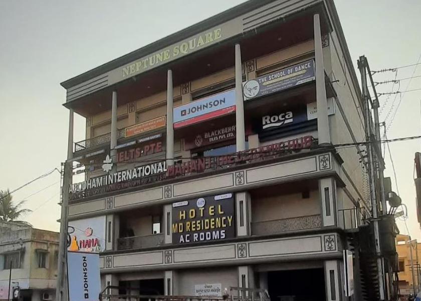Gujarat Anand Hotel Exterior