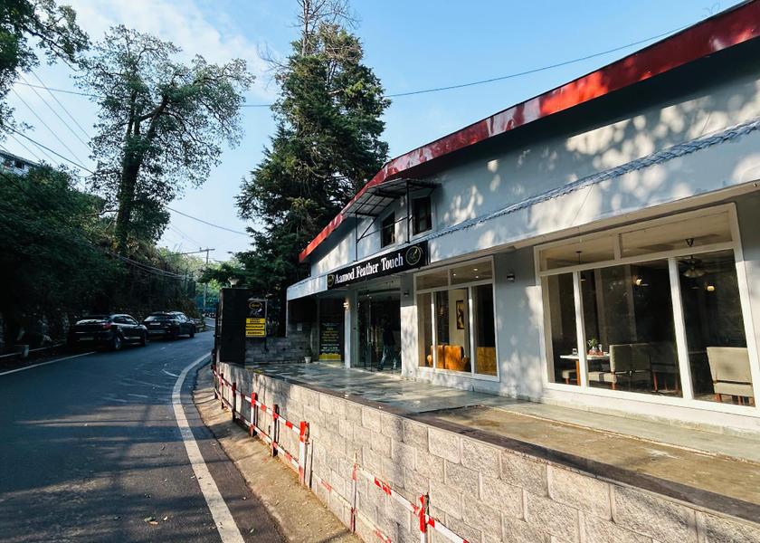 Uttarakhand Nainital Parking lot