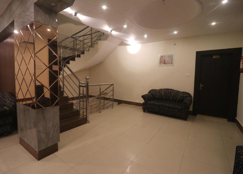 Uttarakhand Nainital Lobby